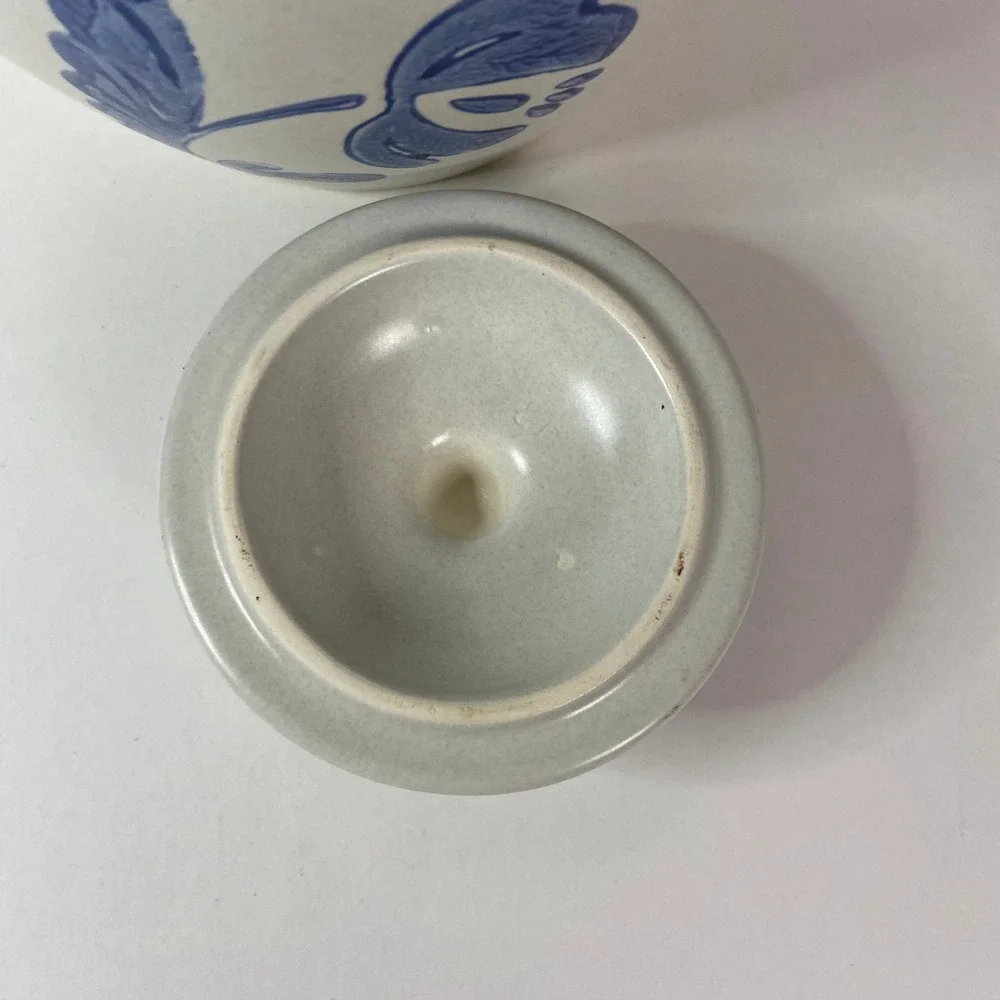 Pfaltzgraff Yorktowne Stoneware Pitcher Cookie Jar w/Lid Blue Floral Vintage USA